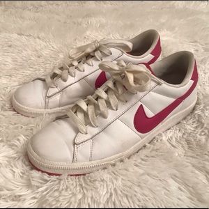 Nike BRS Sneakers